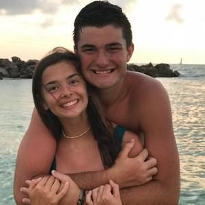 Meet your Posher, Chase